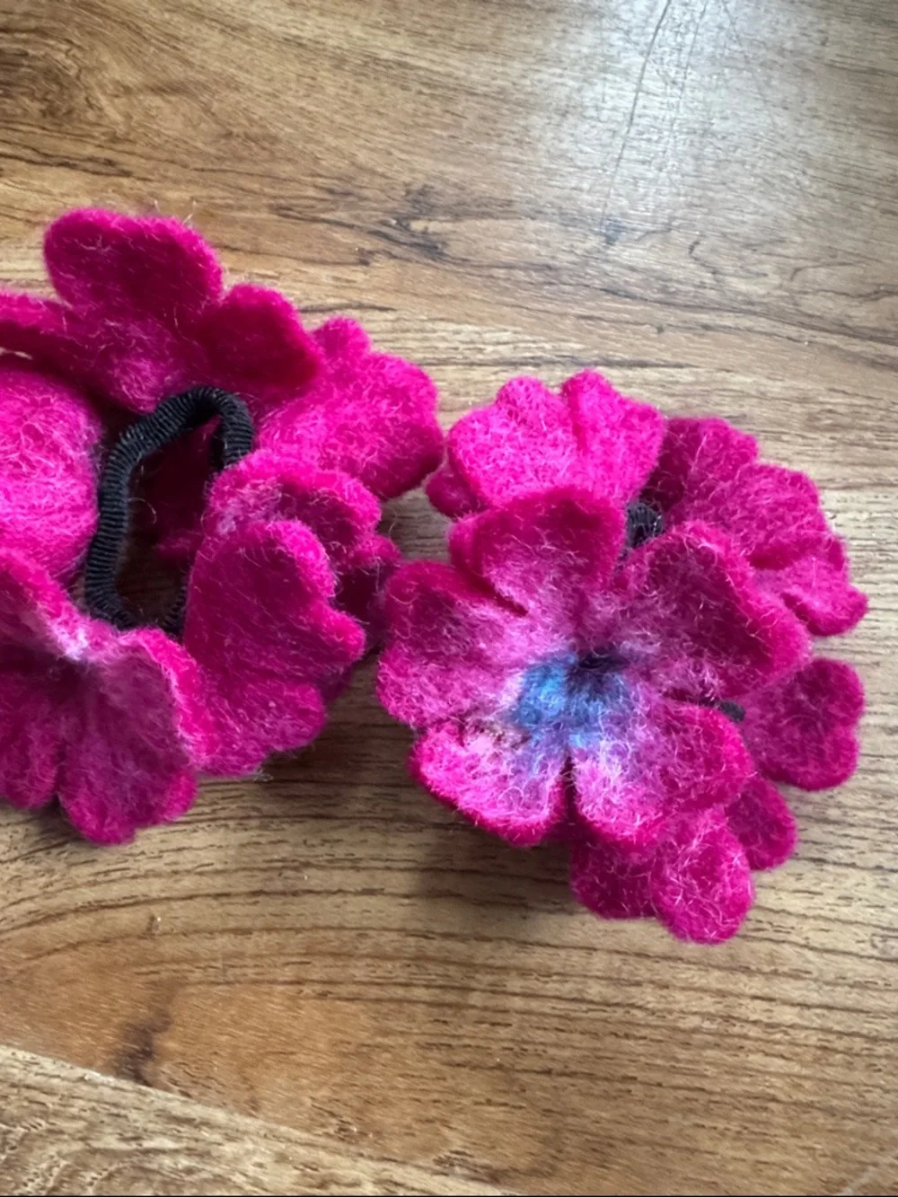 Handmade Wool Felt Flower Hair Scrunchies - Bright Magenta Pink - set of 2 - NWT